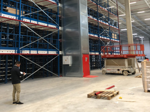 Reinigung einer Lagerhalle in Potsdam